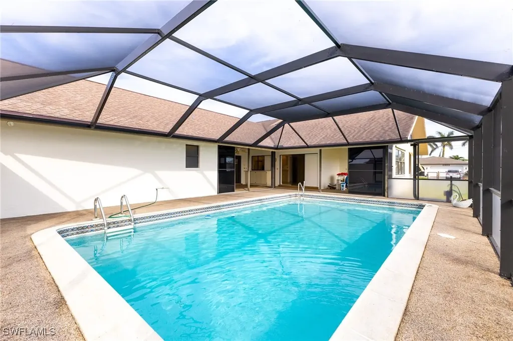 124 SE 39th Terrace Cape Coral FL 33904