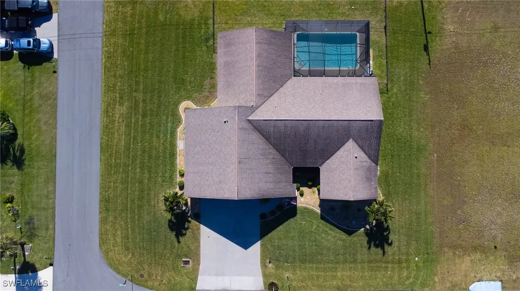 124 SE 39th Terrace Cape Coral FL 33904