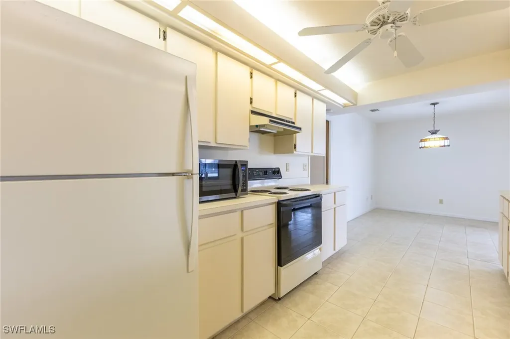 124 SE 39th Terrace Cape Coral FL 33904