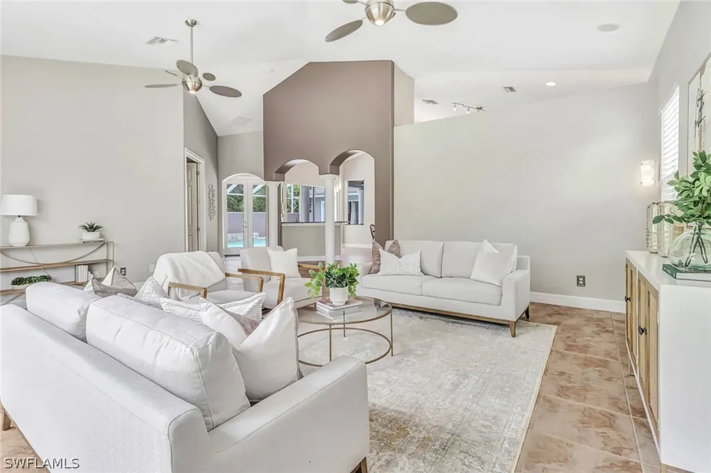 9754 Wilshire Lakes Boulevard Naples FL 34109