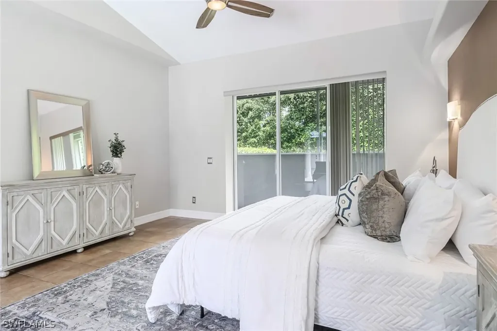 9754 Wilshire Lakes Boulevard Naples FL 34109