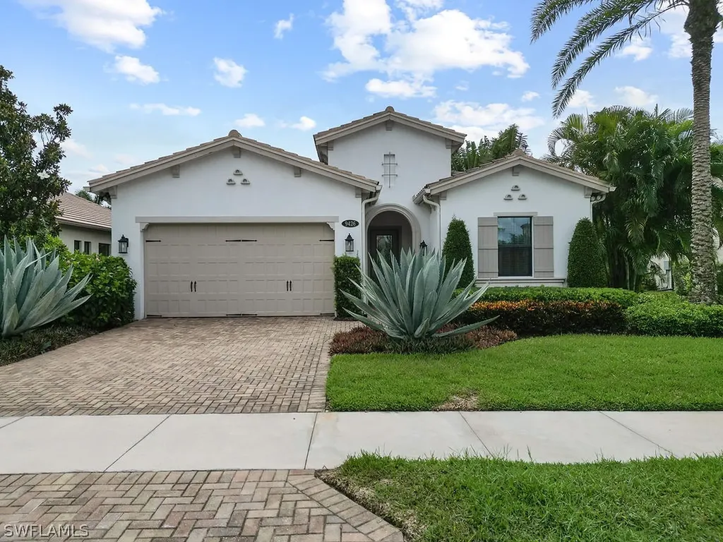 9426 Greenleigh Court Naples FL 34120