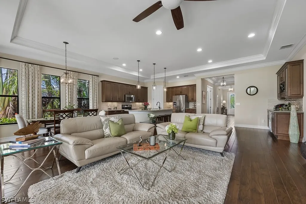 9426 Greenleigh Court Naples FL 34120