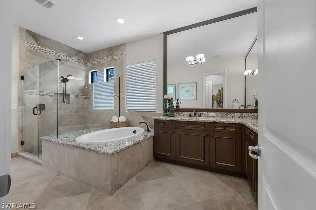 9426 Greenleigh Court Naples FL 34120