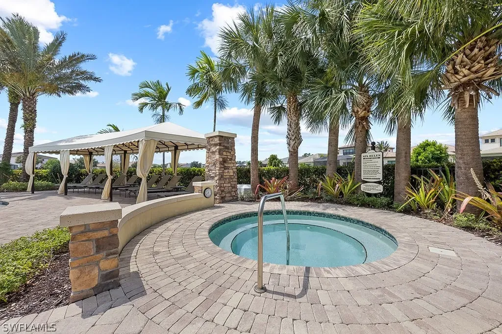 9426 Greenleigh Court Naples FL 34120