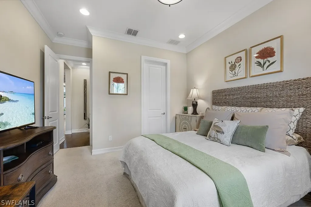 9426 Greenleigh Court Naples FL 34120