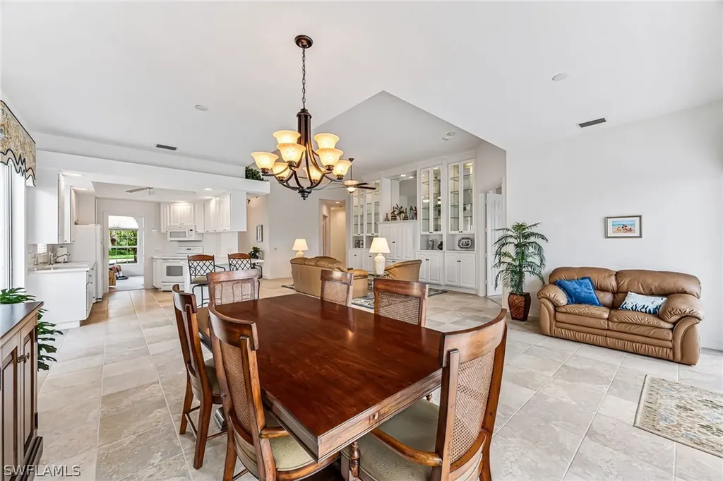 7710 Hernando Court Naples FL 34114
