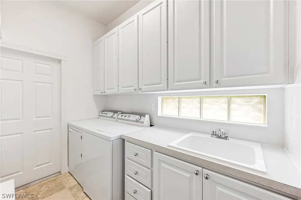 7710 Hernando Court Naples FL 34114