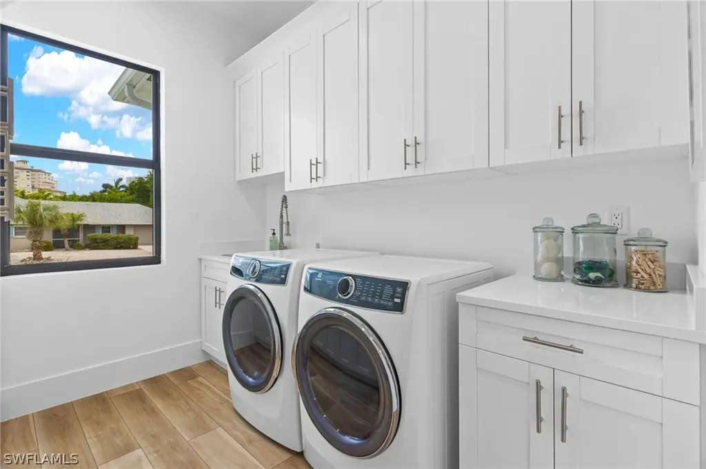 295 Landmark Street Marco Island FL 34145