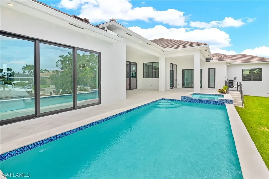 295 Landmark Street Marco Island FL 34145