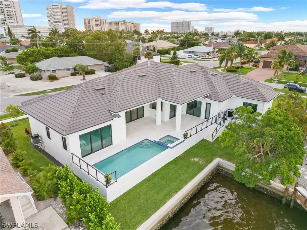 295 Landmark Street Marco Island FL 34145