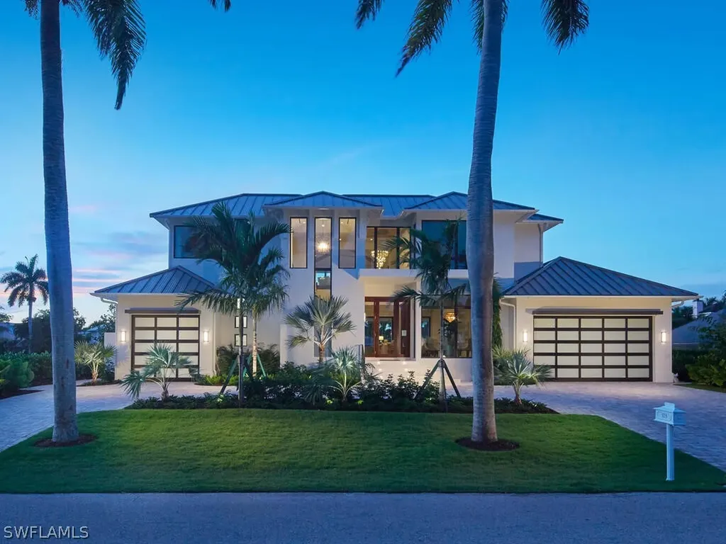 575 17th Avenue S Naples FL 34102