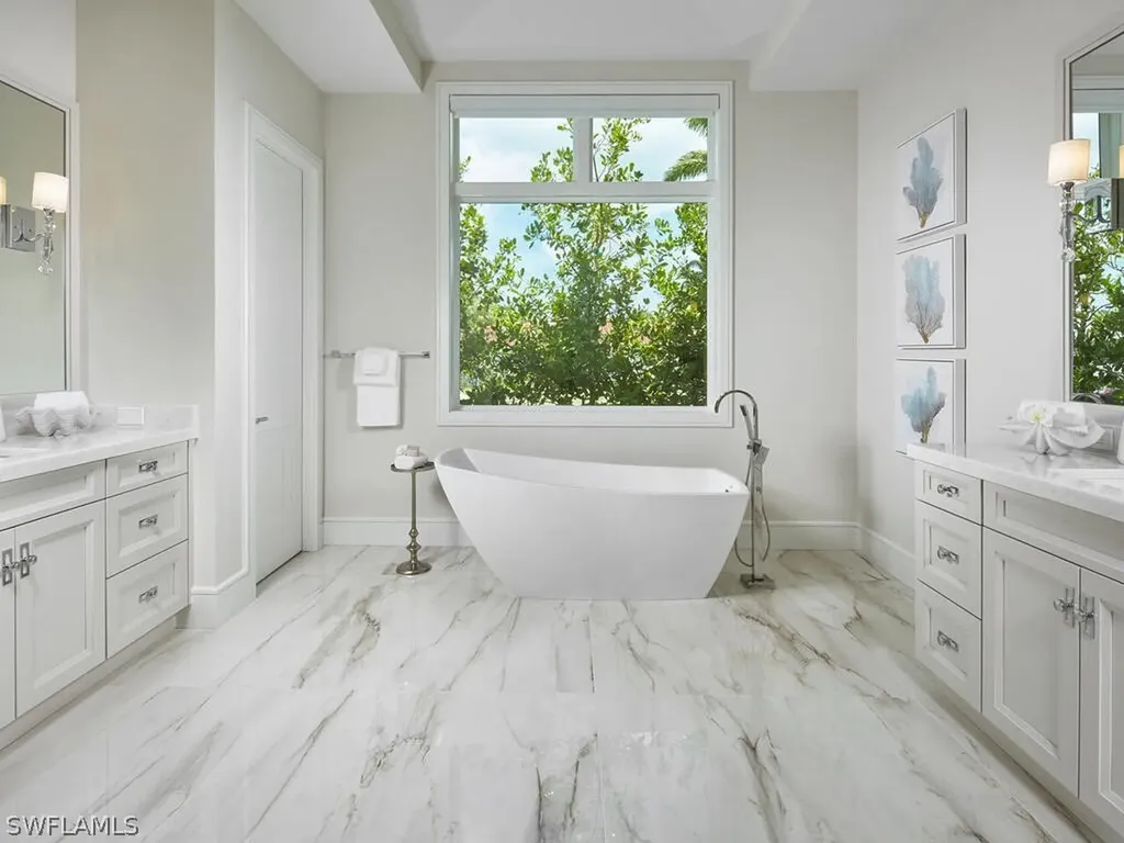 575 17th Avenue S Naples FL 34102