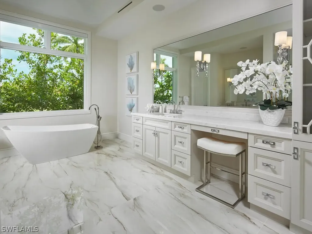 575 17th Avenue S Naples FL 34102