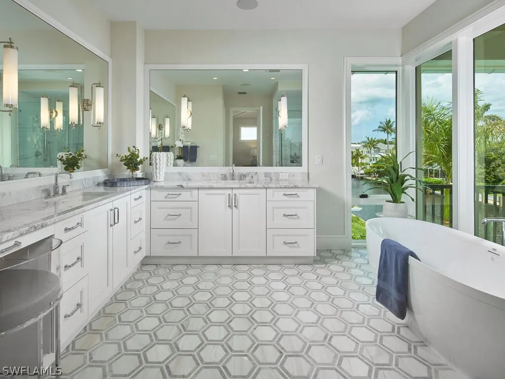 575 17th Avenue S Naples FL 34102