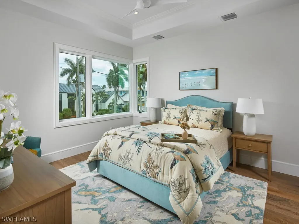 575 17th Avenue S Naples FL 34102