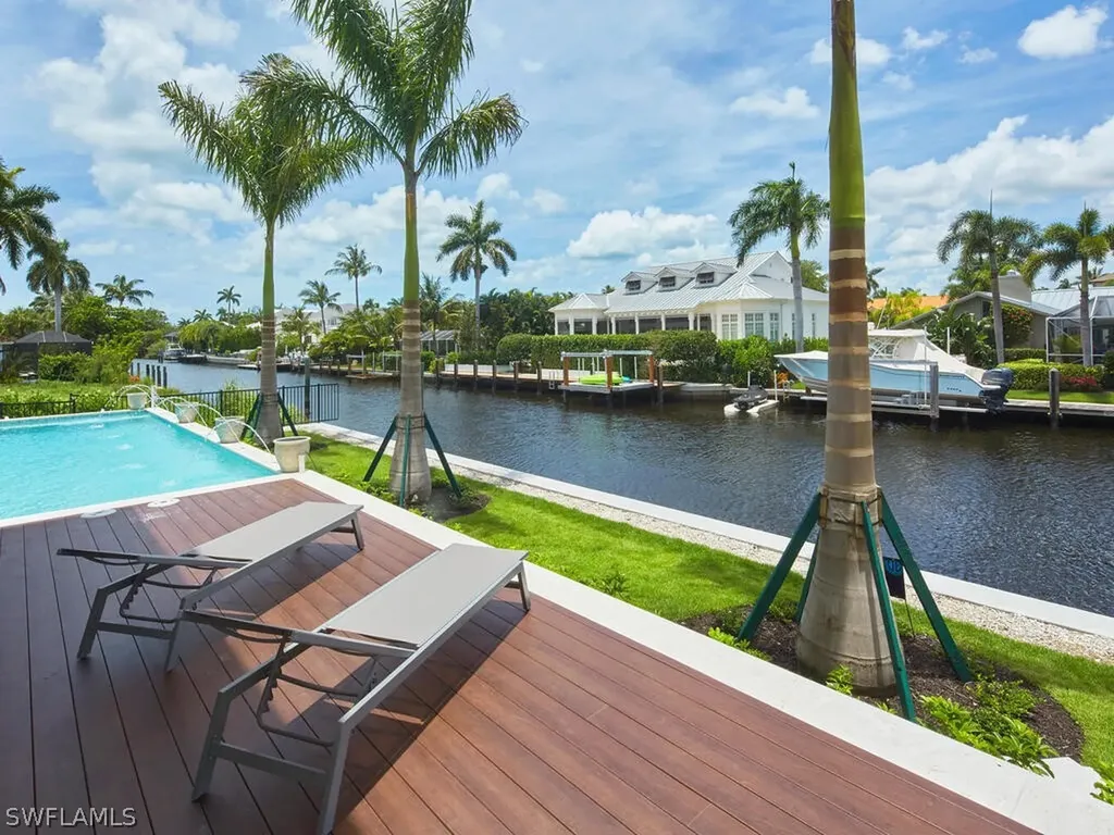 575 17th Avenue S Naples FL 34102