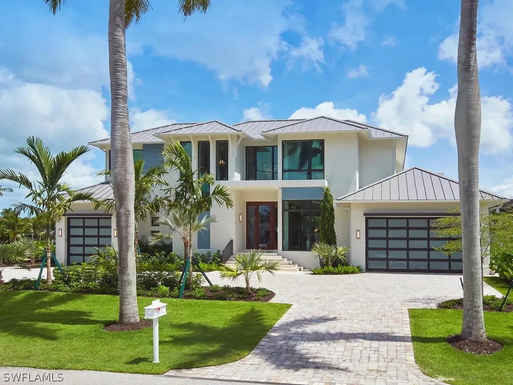 575 17th Avenue S Naples FL 34102