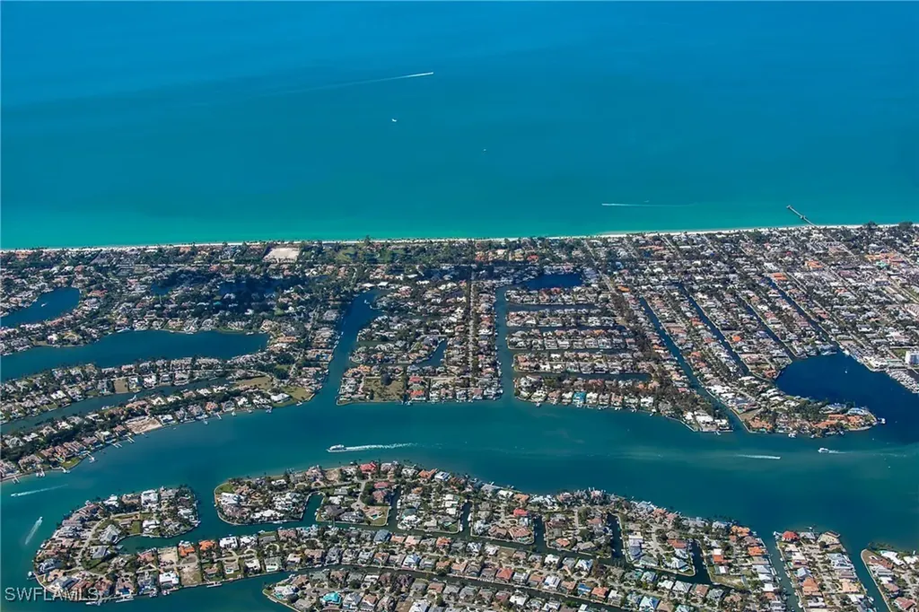 575 17th Avenue S Naples FL 34102