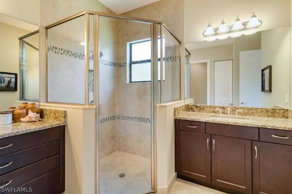 13663 Mandarin Circle Naples FL 34109