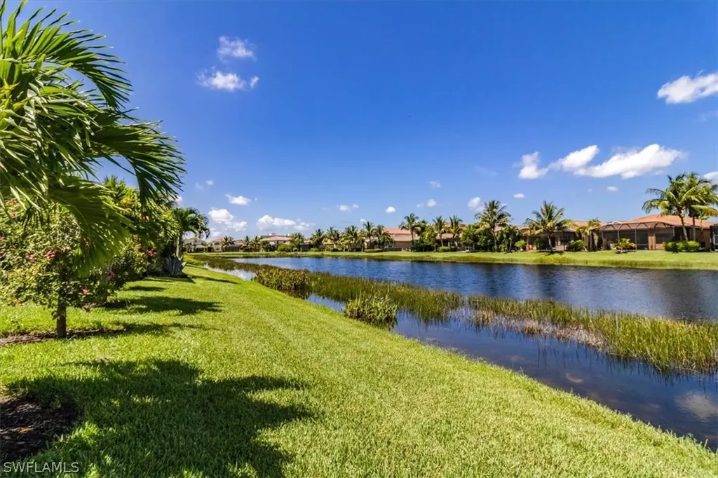 13663 Mandarin Circle Naples FL 34109