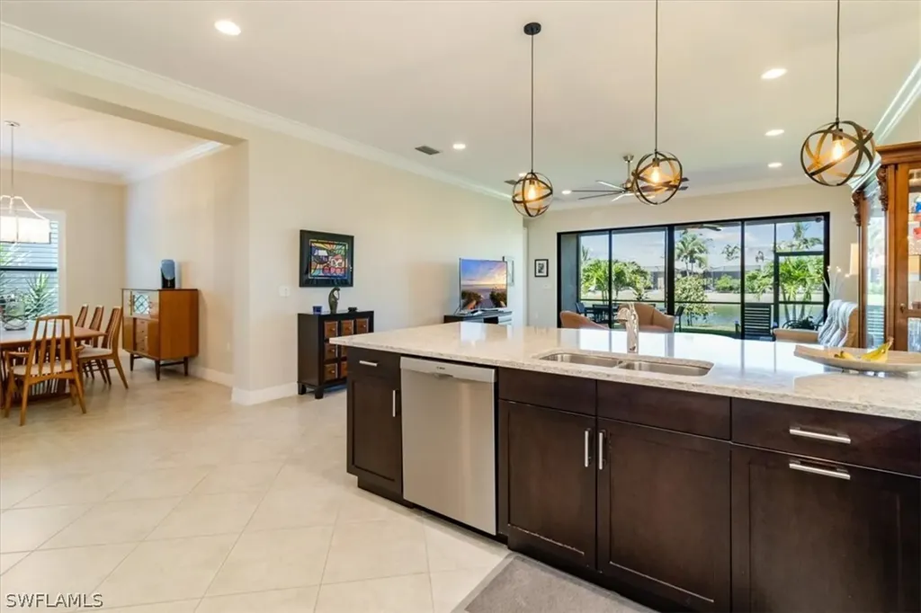 13663 Mandarin Circle Naples FL 34109