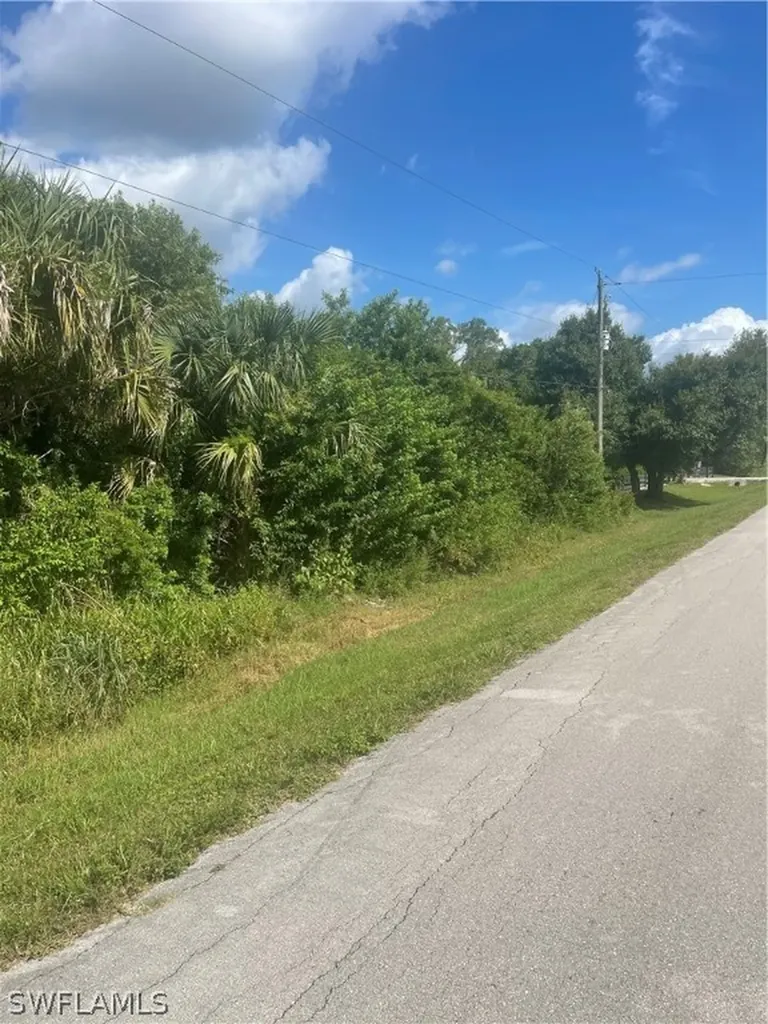 520 18th Street NE Naples FL 34120