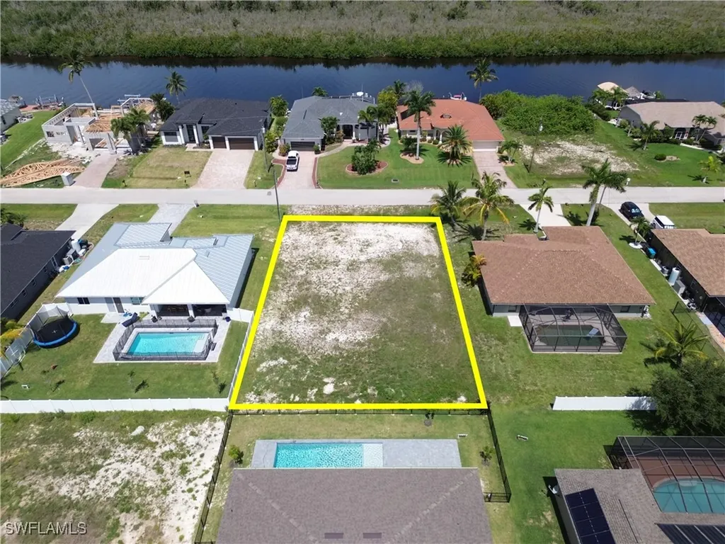 1105 NW 43rd Avenue Cape Coral FL 33993