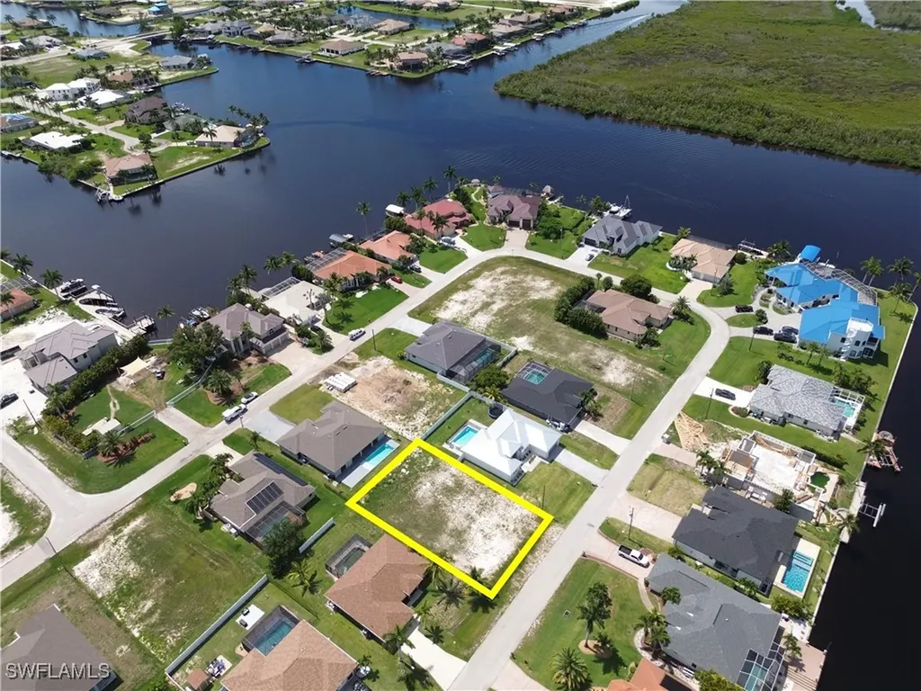 1105 NW 43rd Avenue Cape Coral FL 33993