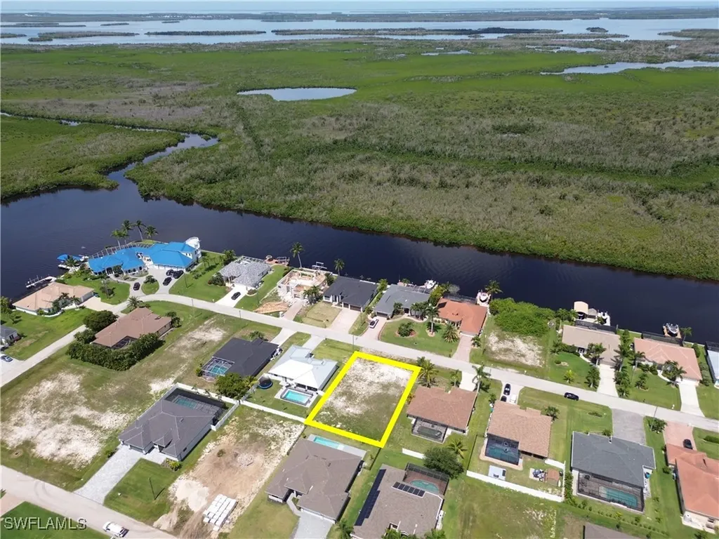 1105 NW 43rd Avenue Cape Coral FL 33993