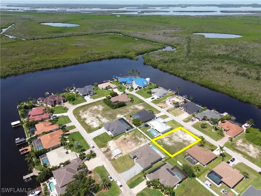 1105 NW 43rd Avenue Cape Coral FL 33993