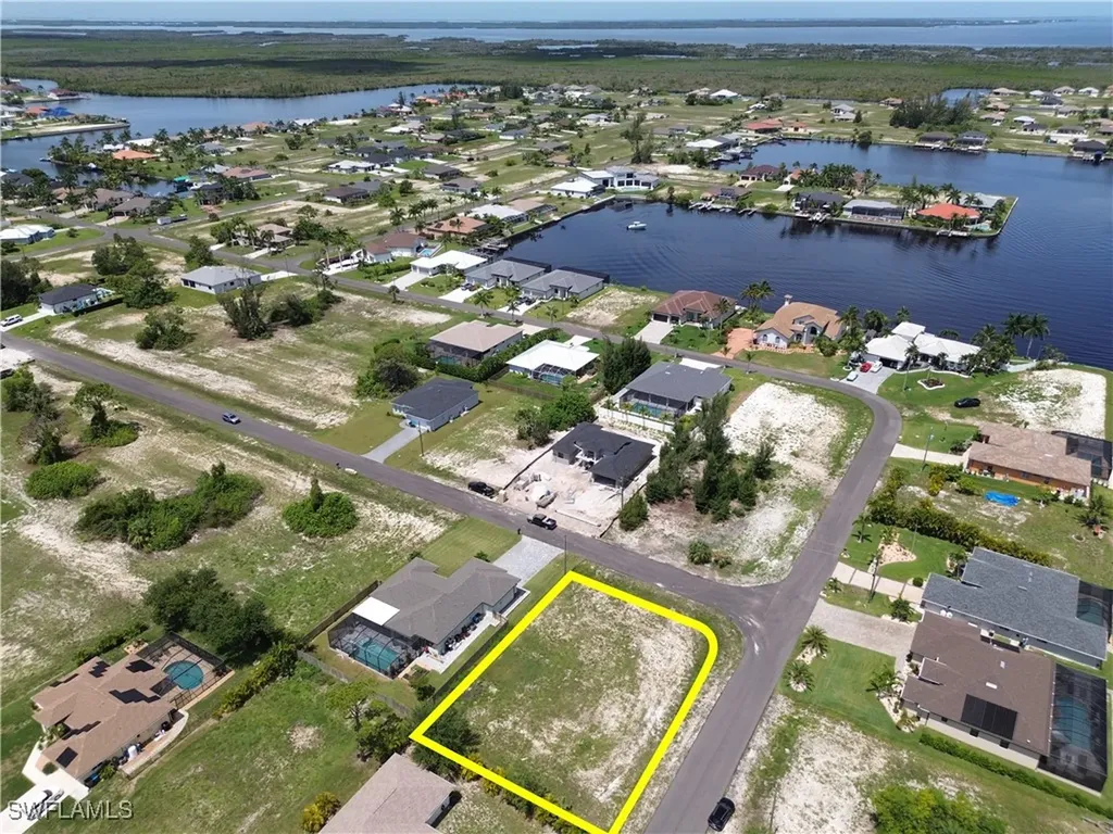 2831 NW 42nd Avenue Cape Coral FL 33993