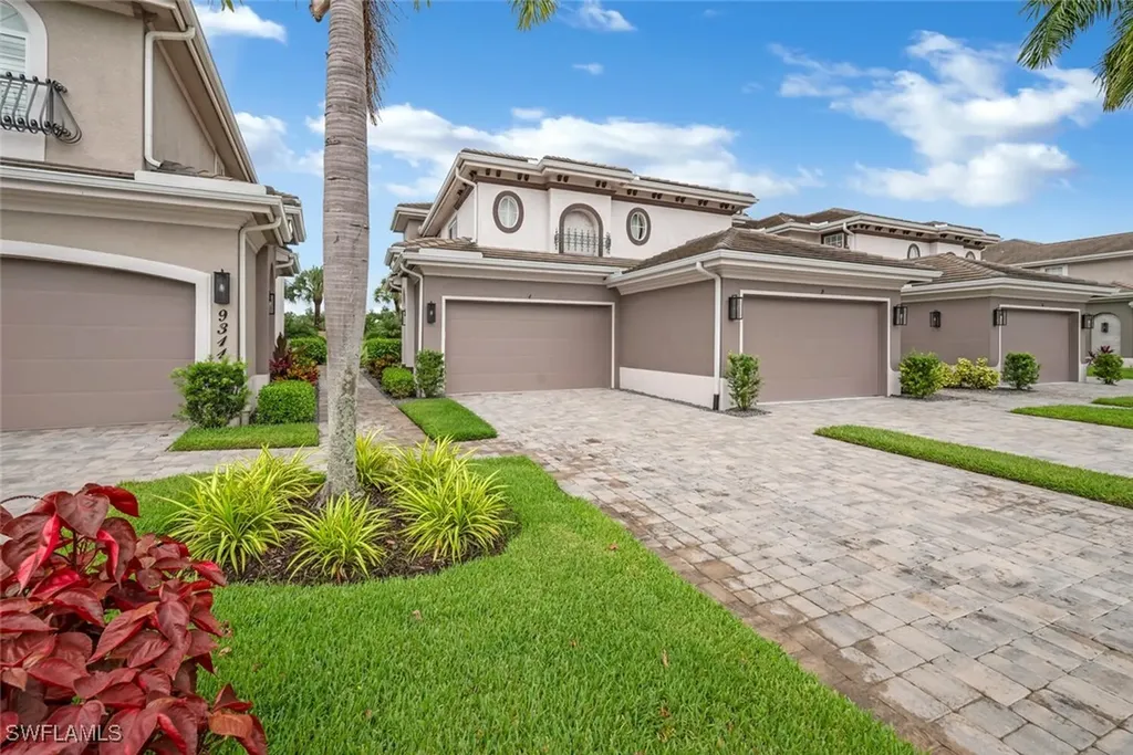 9301 Triana Terrace Fort Myers FL 33912