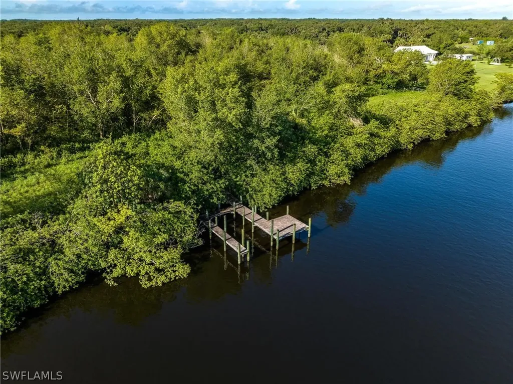 1984 E State Road 80 Labelle FL 33935