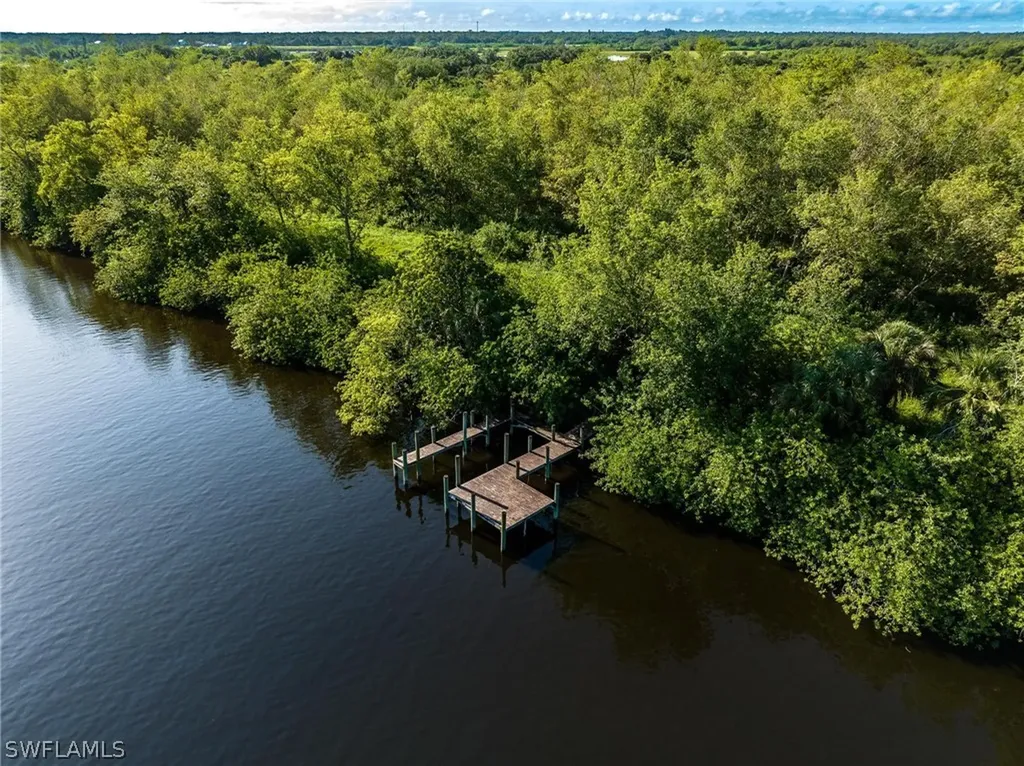 1984 E State Road 80 Labelle FL 33935