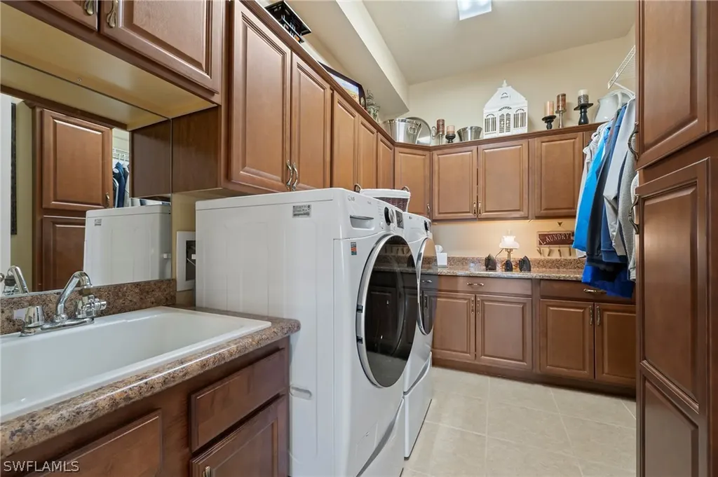 3440 Atlantic Circle Naples FL 34119