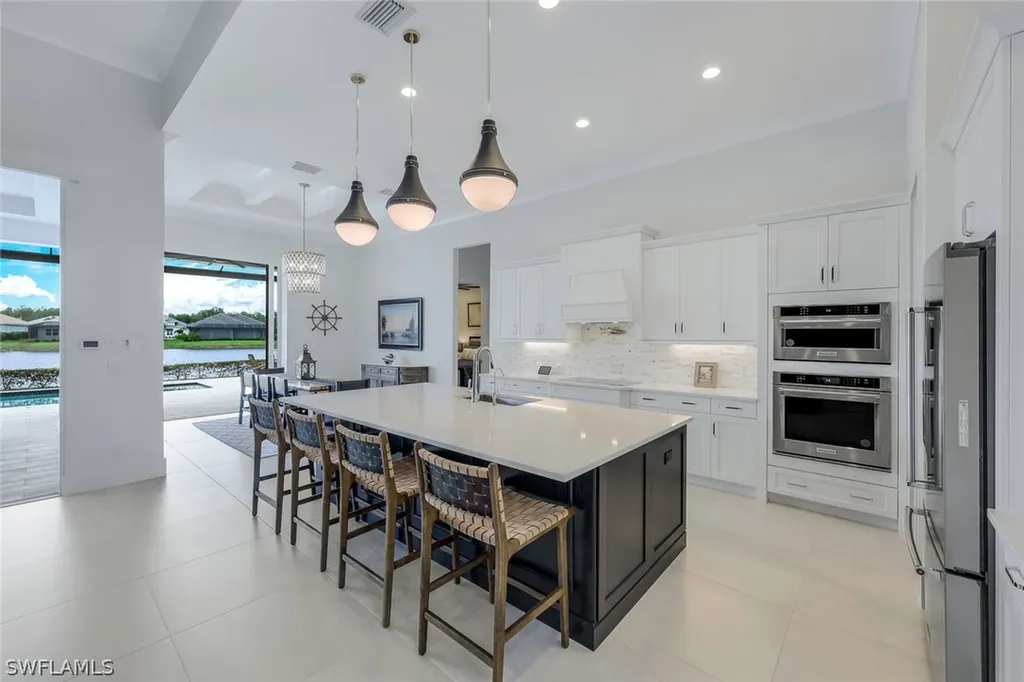 14225 Laguna Springs Lane Naples FL 34114