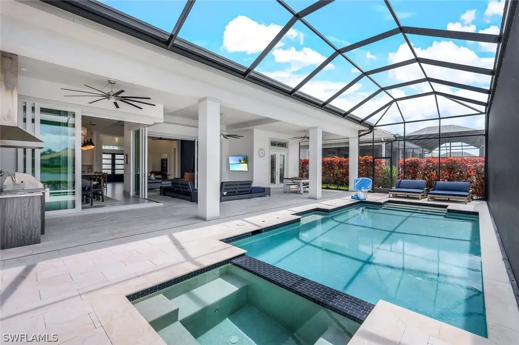 14225 Laguna Springs Lane Naples FL 34114