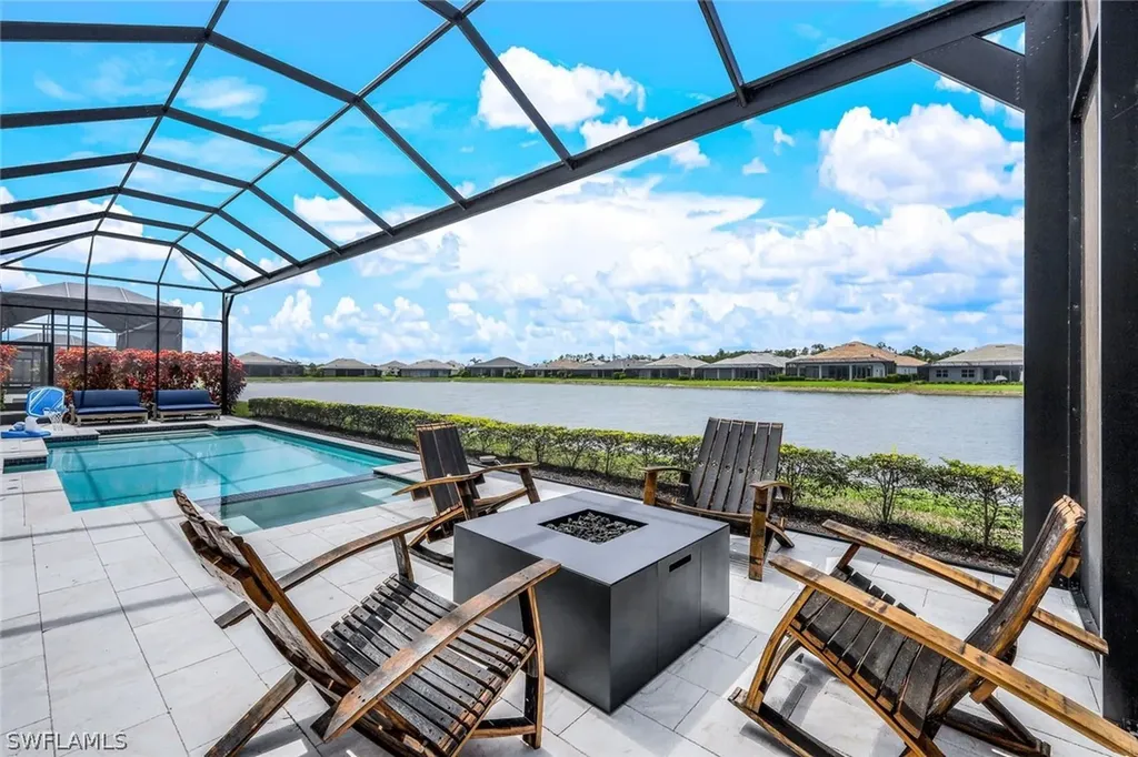 14225 Laguna Springs Lane Naples FL 34114