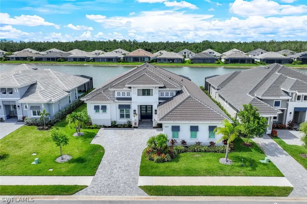 14225 Laguna Springs Lane Naples FL 34114