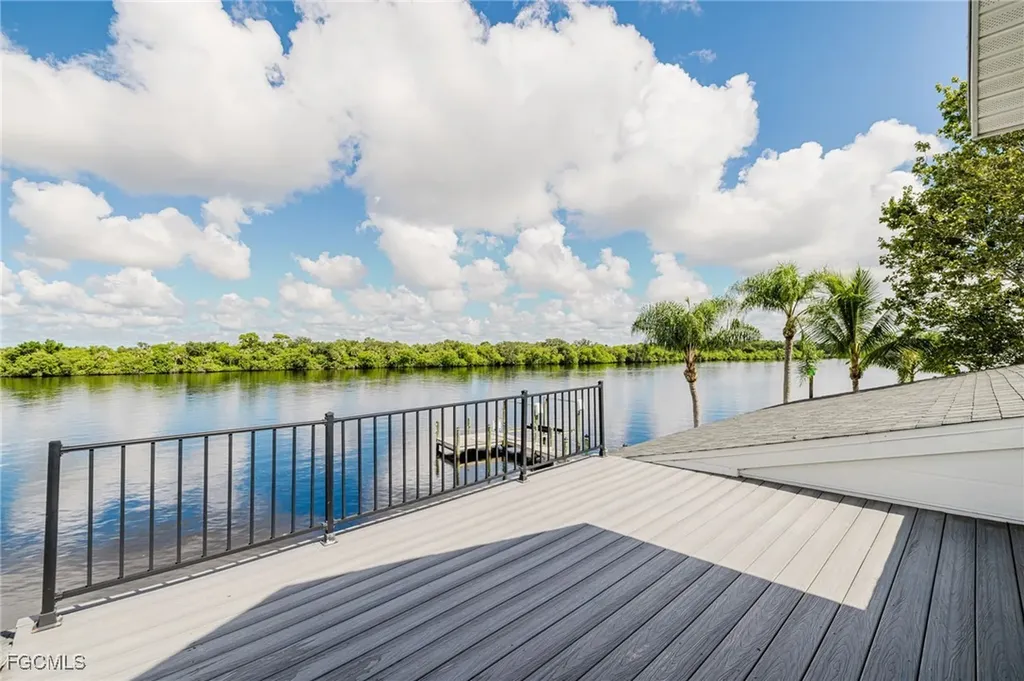 1943 Bahama Avenue Fort Myers FL 33905