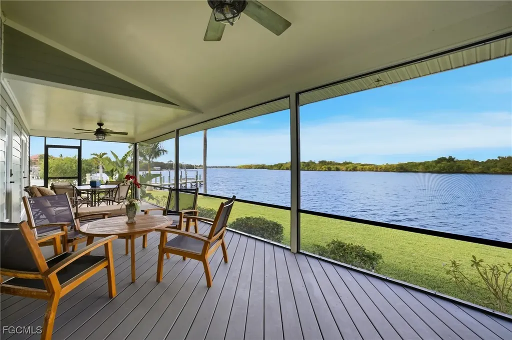 1943 Bahama Avenue Fort Myers FL 33905