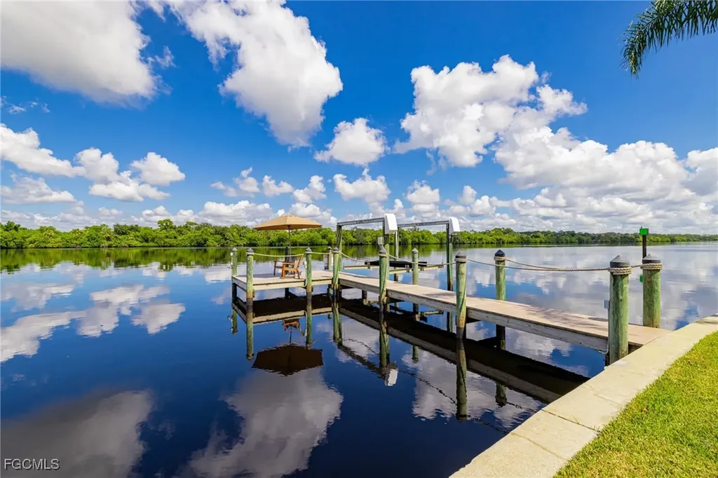 1943 Bahama Avenue Fort Myers FL 33905