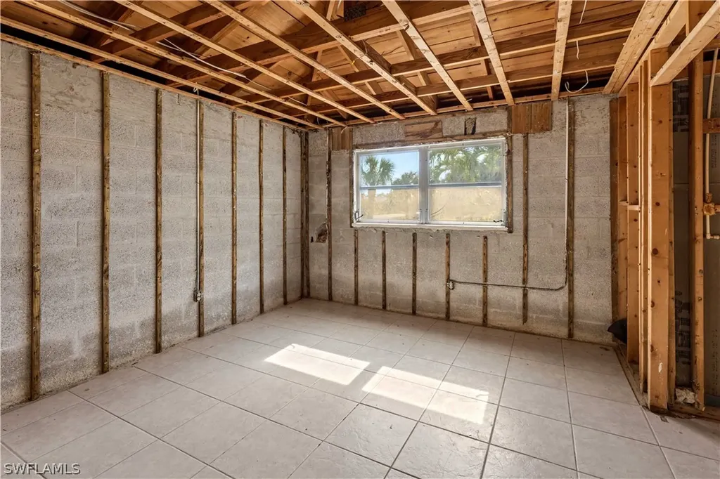 586 Boulder Drive Sanibel FL 33957