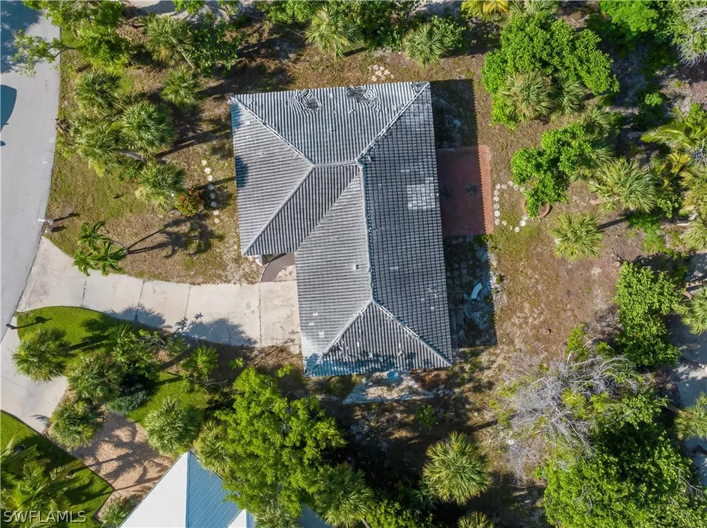 586 Boulder Drive Sanibel FL 33957