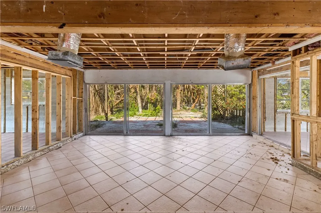 586 Boulder Drive Sanibel FL 33957