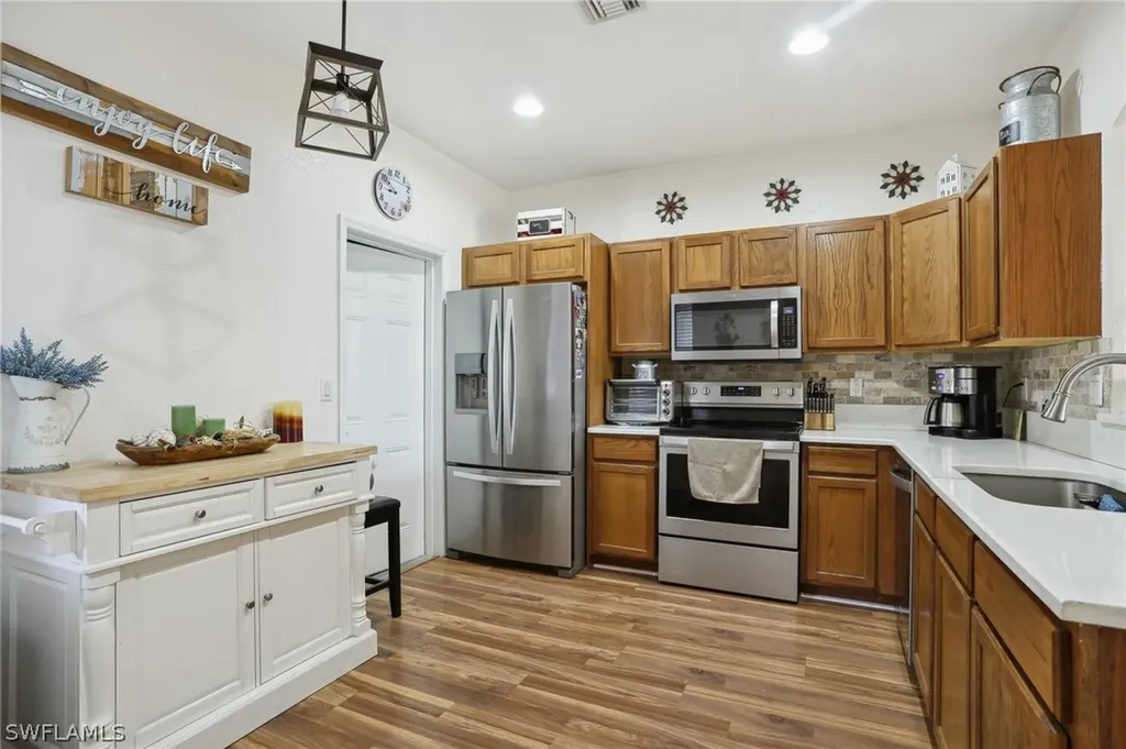 3350 Dandolo Circle Cape Coral FL 33909