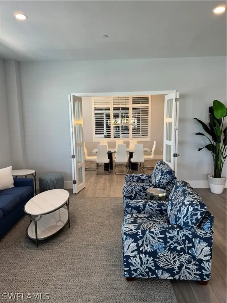 891 10th Street S Naples FL 34102