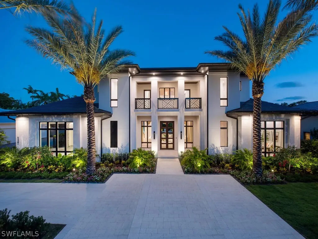 540 4th Avenue N Naples FL 34102