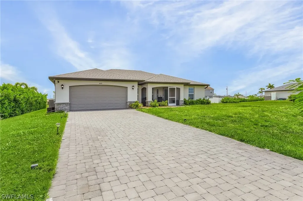 4049 NW 37th Avenue Cape Coral FL 33993